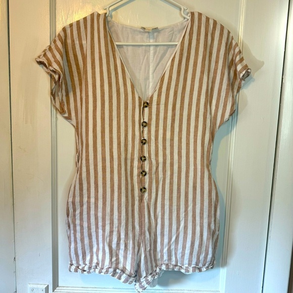 Everly Tan and Cream Striped Romper Small - Picture 1 of 10